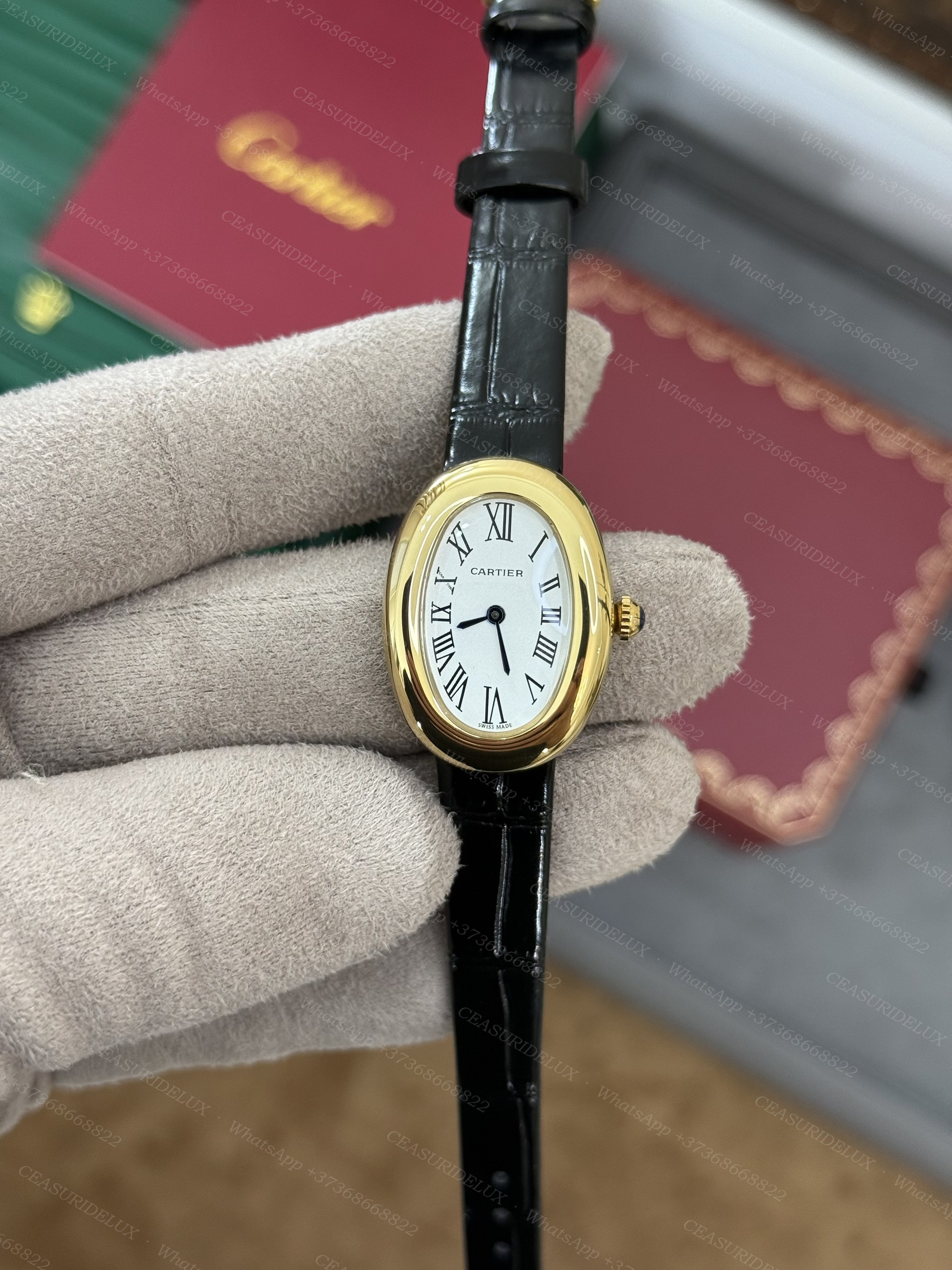 Cartier Baignoire Background