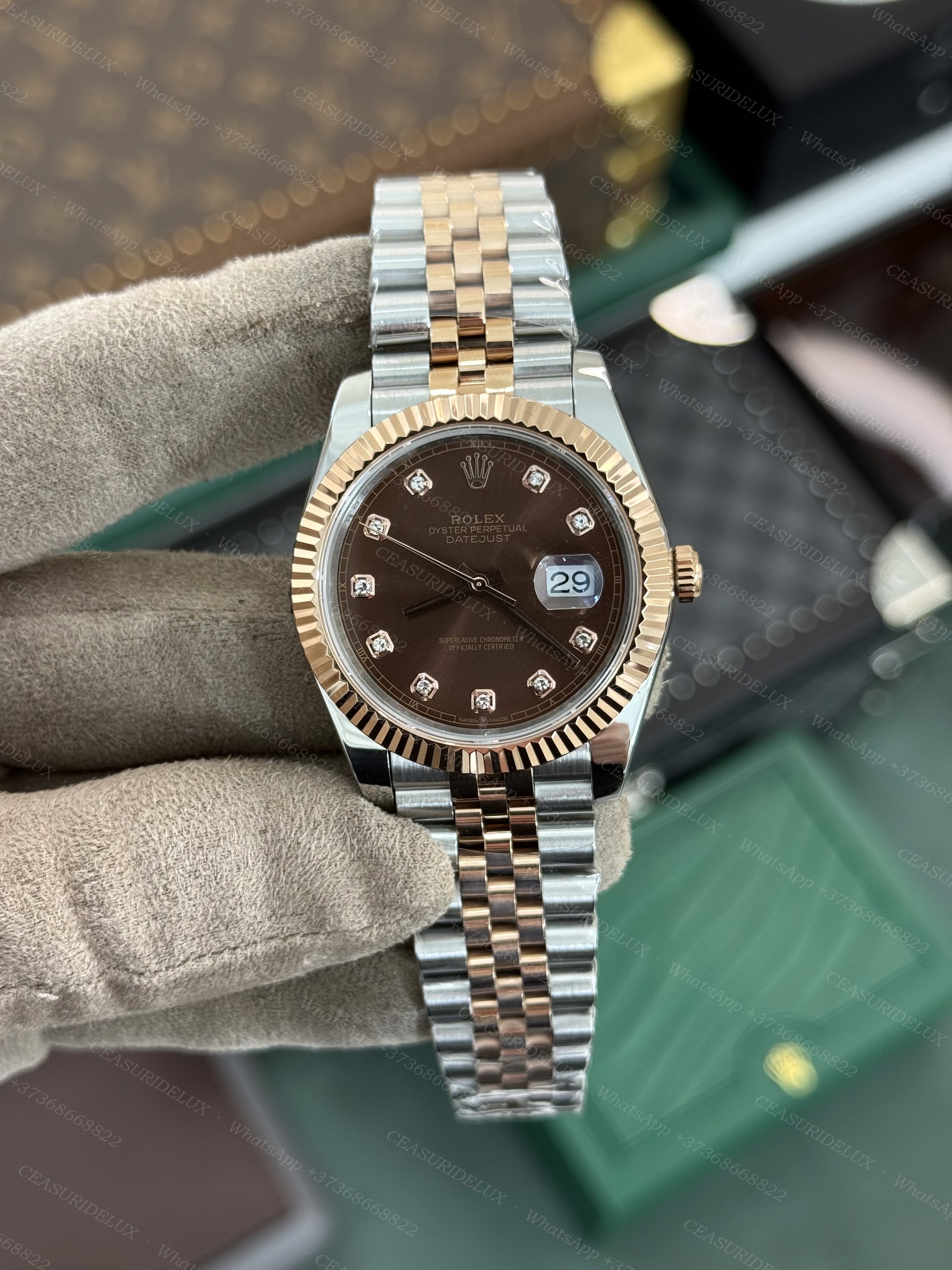 Rolex Date-Just 41 Background