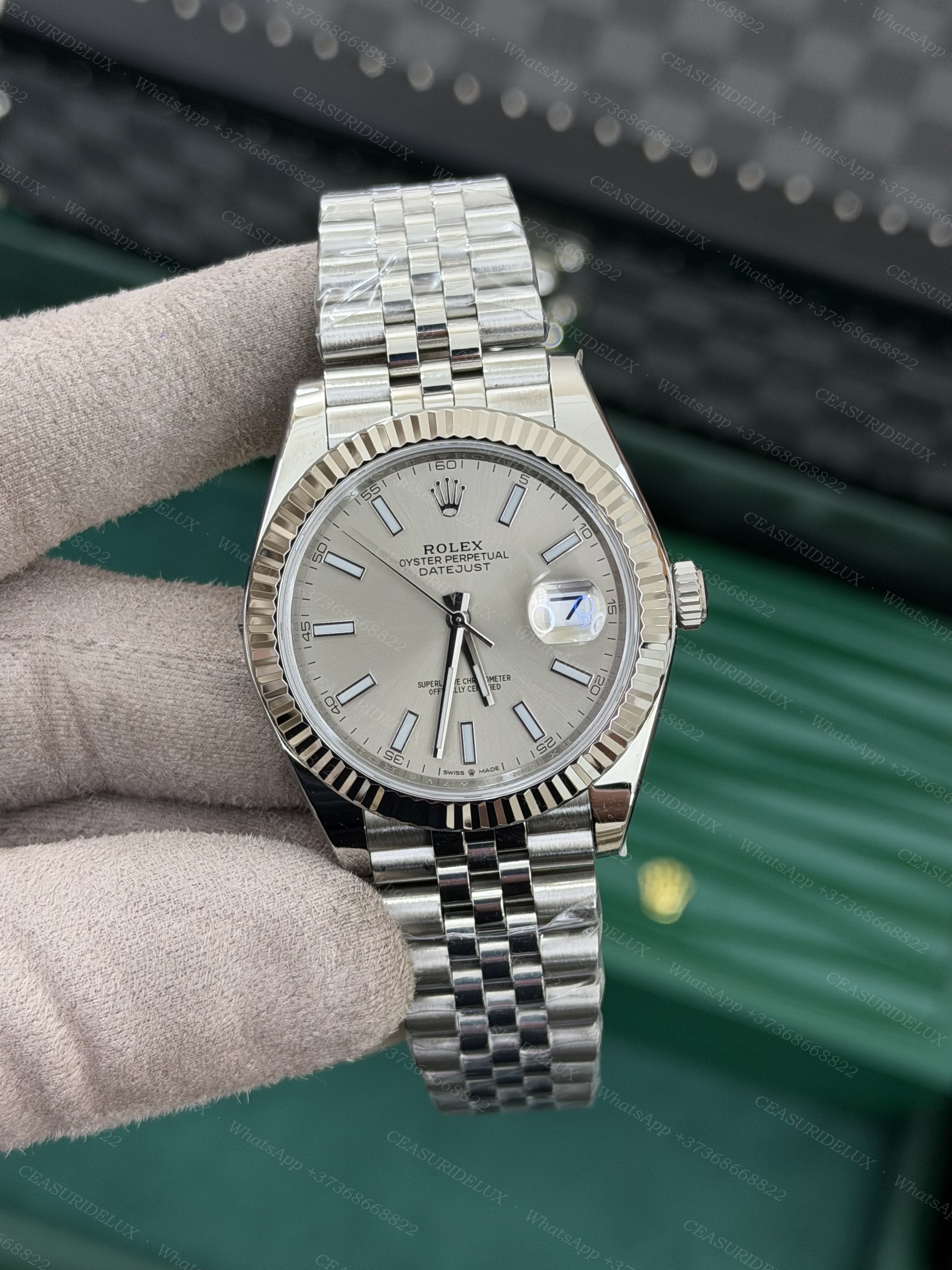 Rolex Date-Just 41 Background