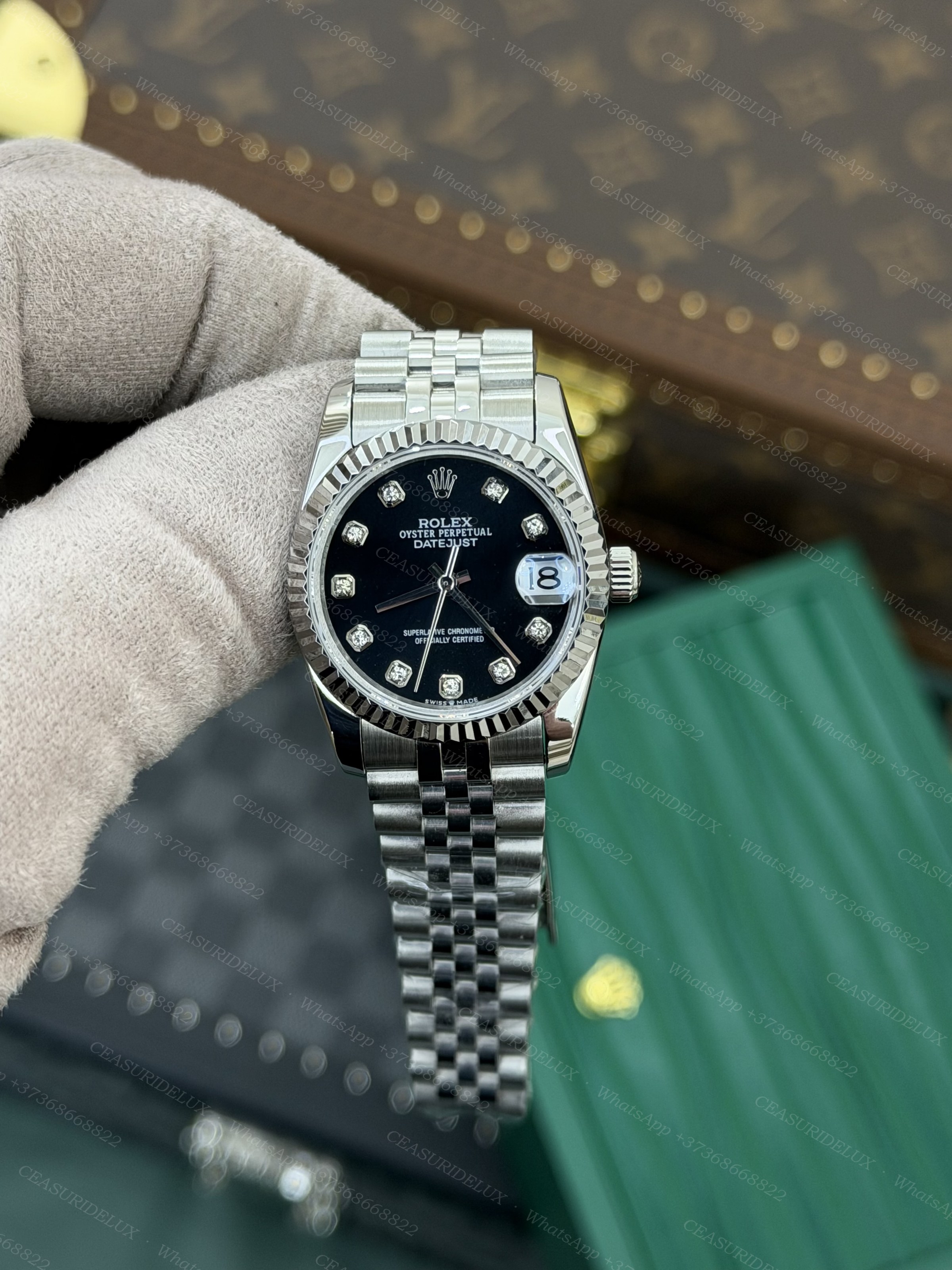 Rolex Date-Just 31 Background