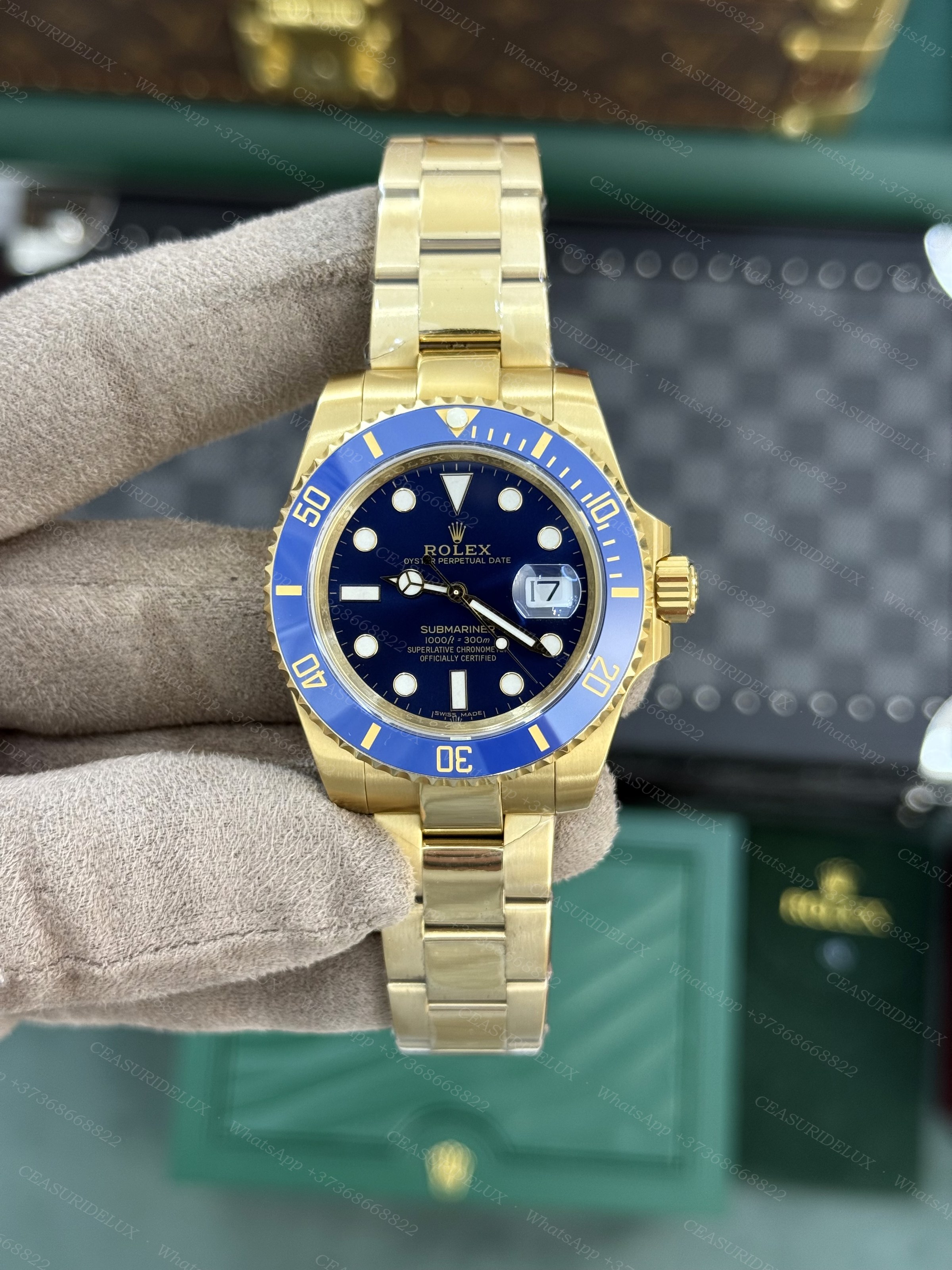 Rolex Submariner Background