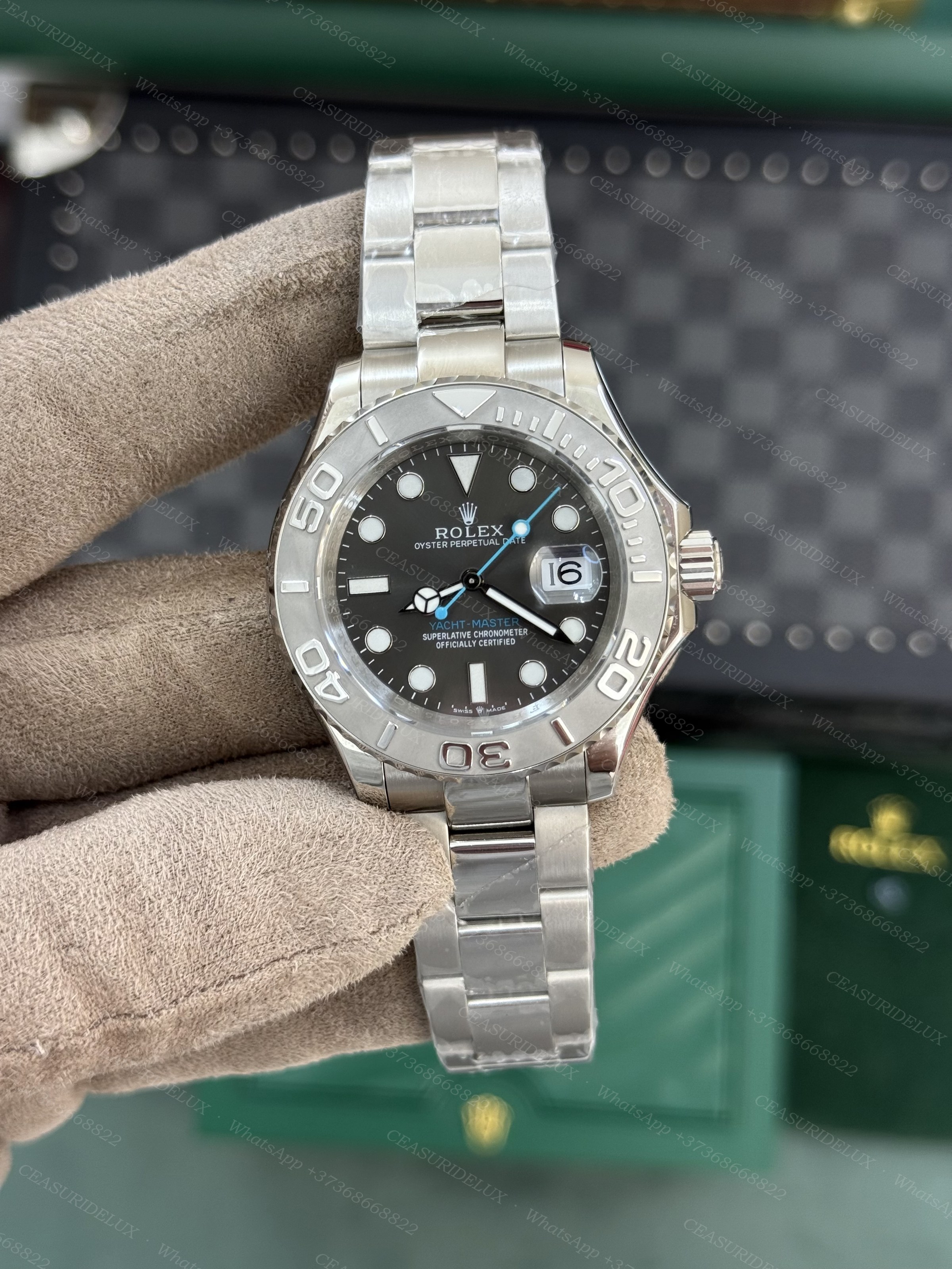 Rolex Yacht-Master 40 Background
