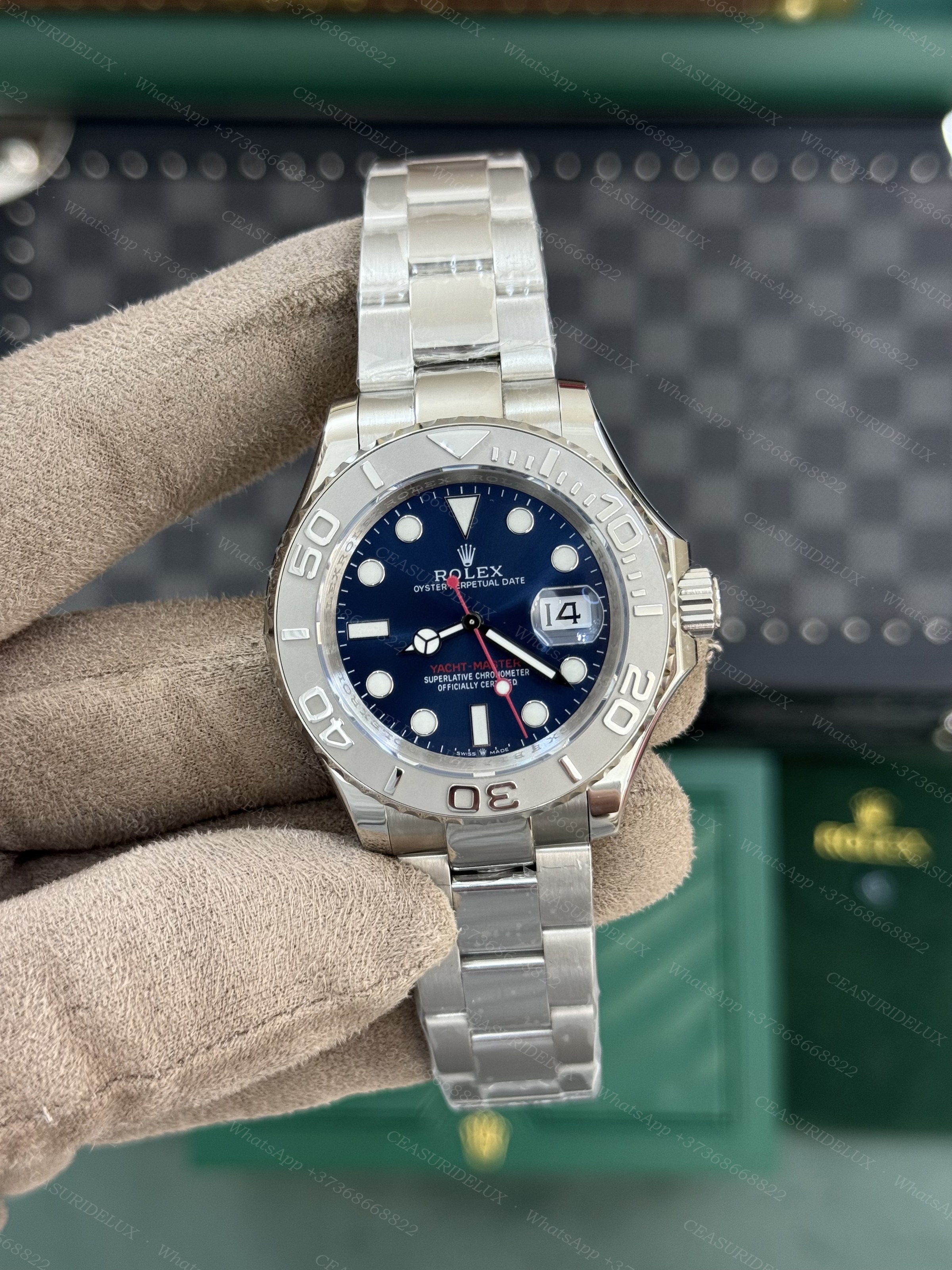 Rolex Yacht-Master 40 Background