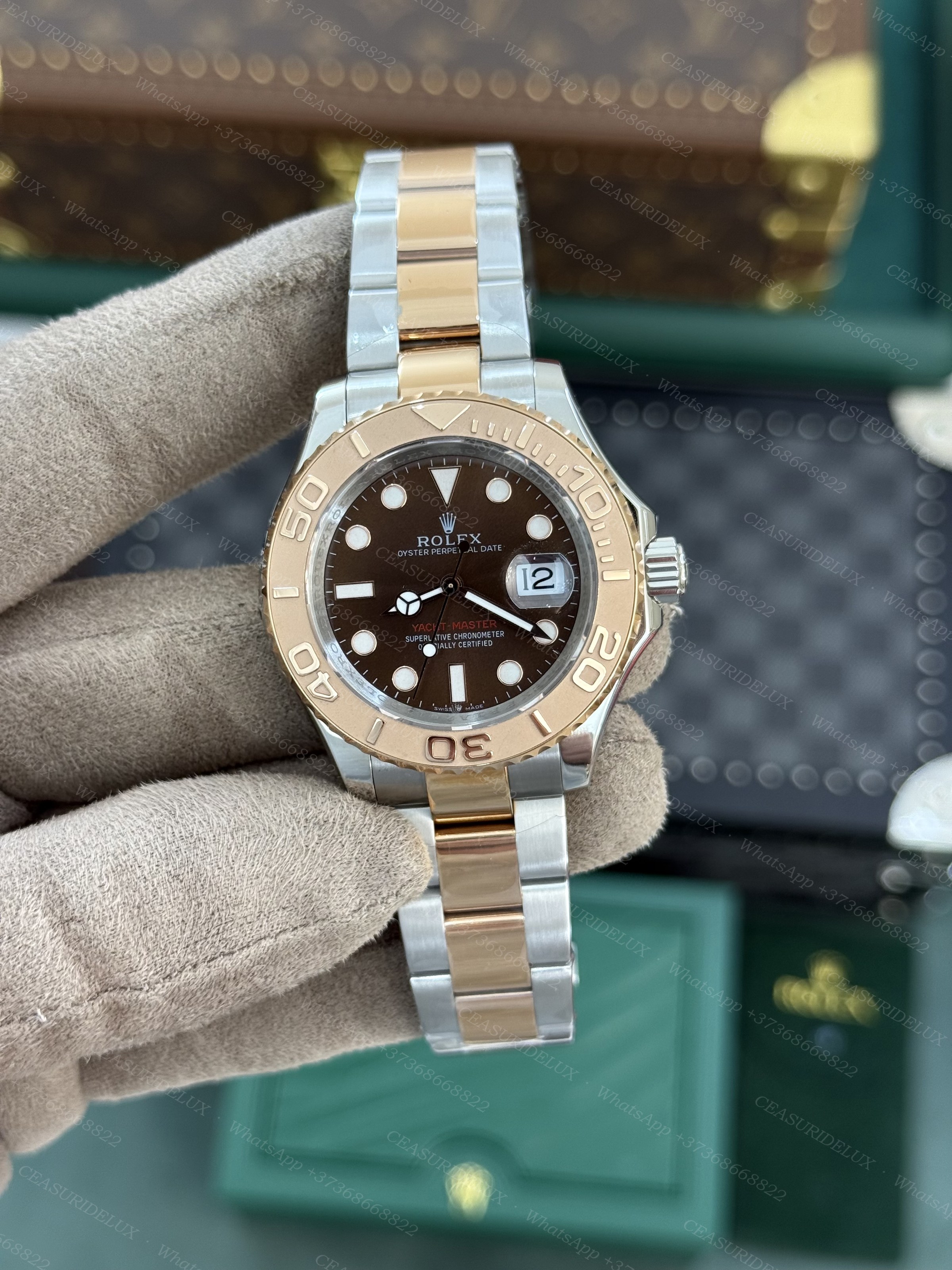 Rolex Yacht-Master 40 Background
