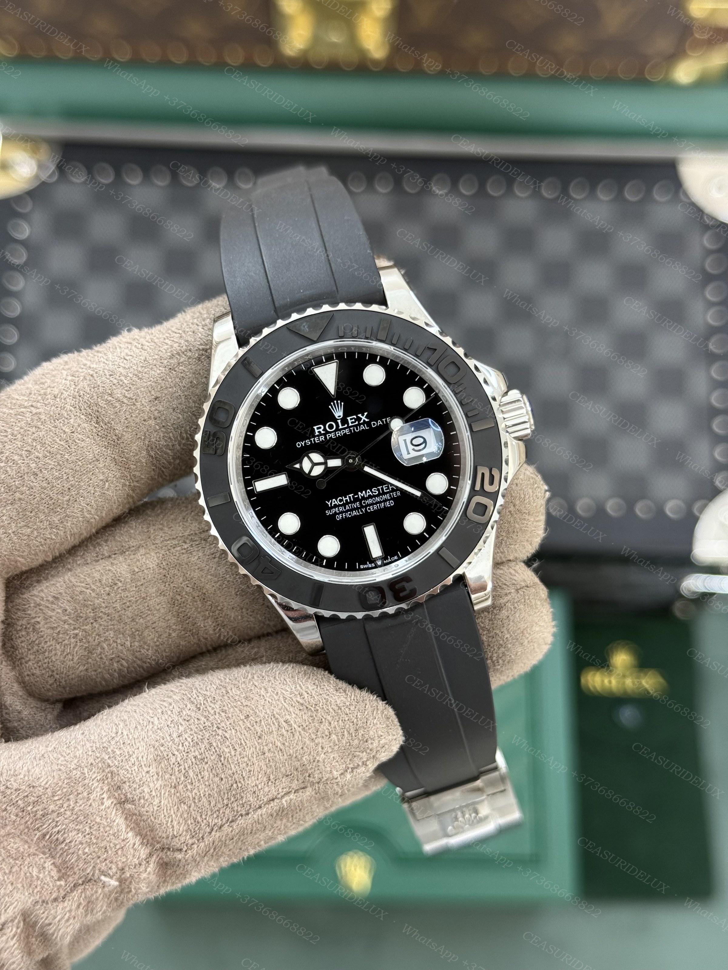 Rolex Yacht-Master 42 Background