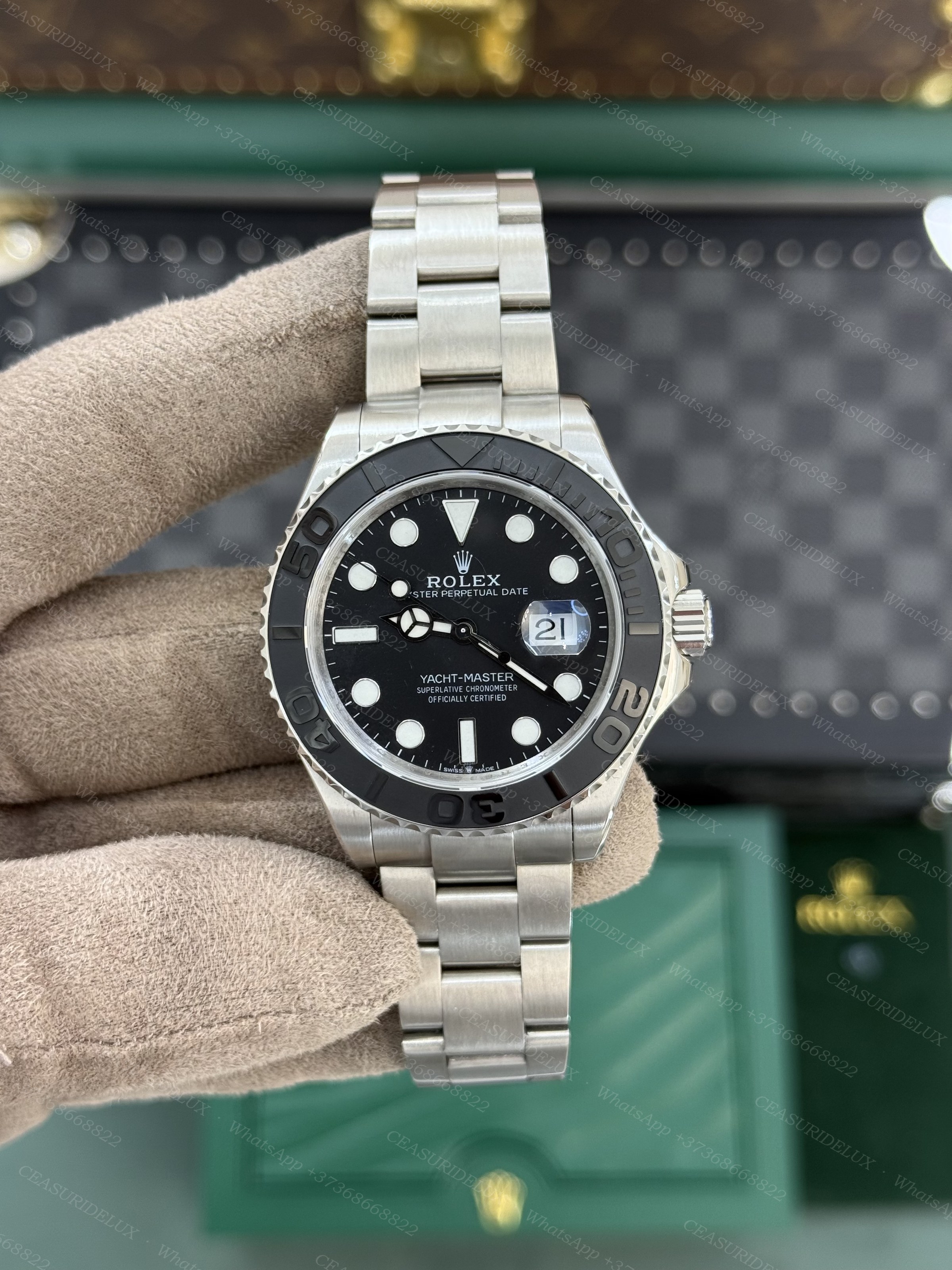 Rolex Yacht-Master 42 Background